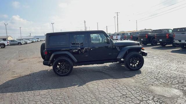 Photo of 2024 Black Clearcoat Jeep Wrangler