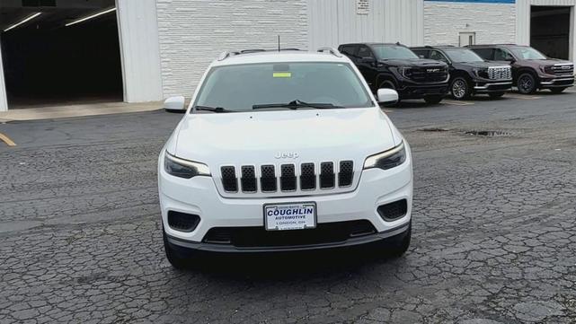 Photo of 2020 Bright White Clearcoat Jeep Cherokee