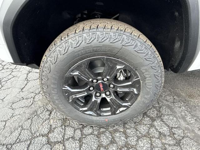 Photo of 2025  GMC Canyon