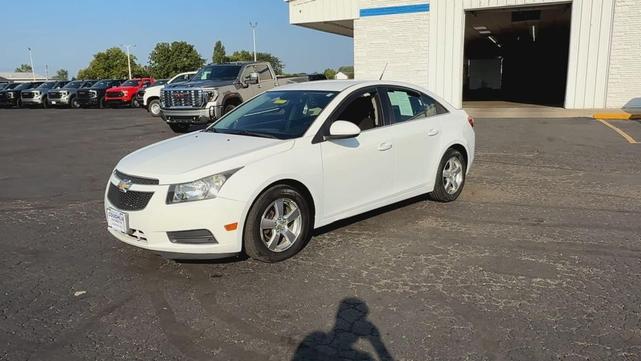 Photo of 2014 Summit White Chevrolet Cruze