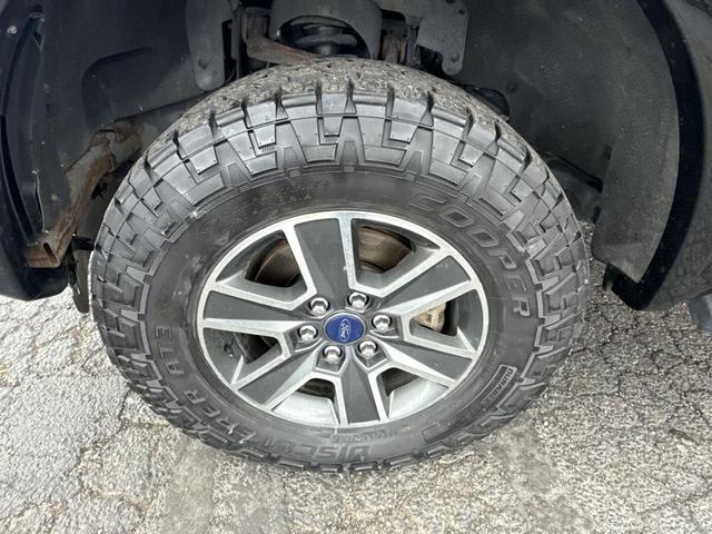Photo of 2016 Shadow Black Ford F-150