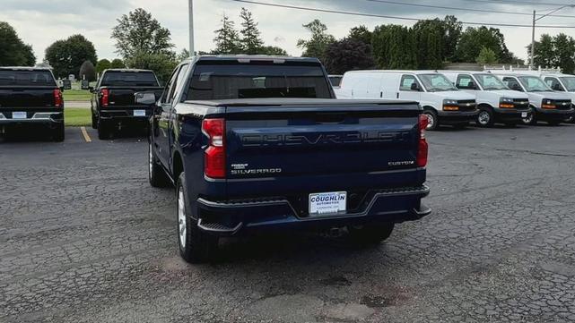 Photo of 2022 Northsky Blue Metallic Chevrolet Silverado 1500