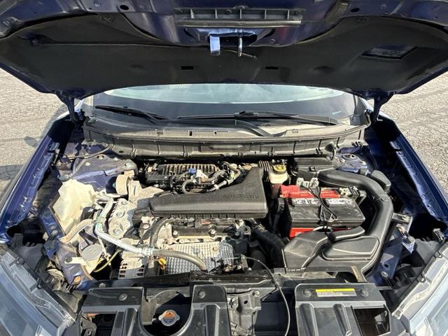 Photo of 2017 Caspian Blue Nissan Rogue