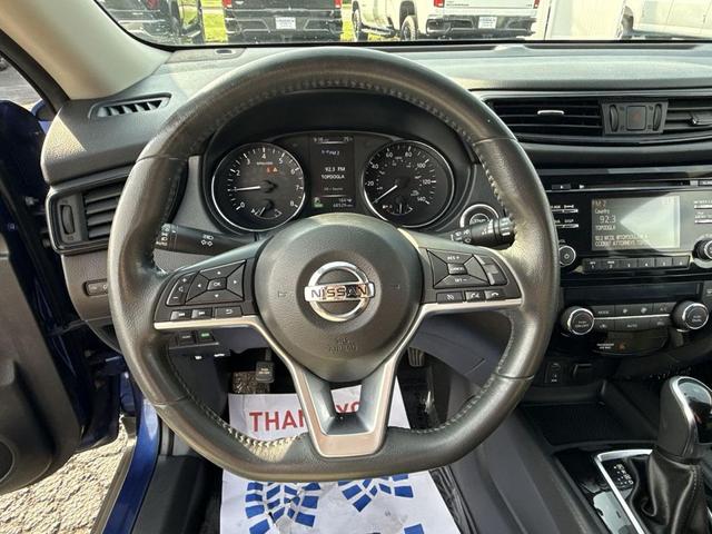 Photo of 2017 Caspian Blue Nissan Rogue