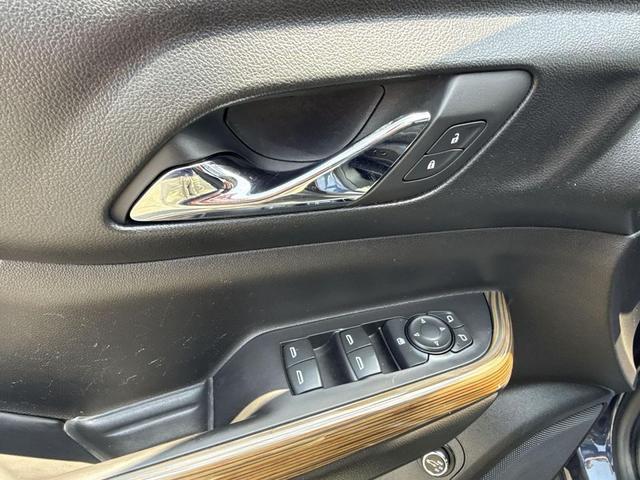 Photo of 2018 Iridium Metallic GMC Acadia