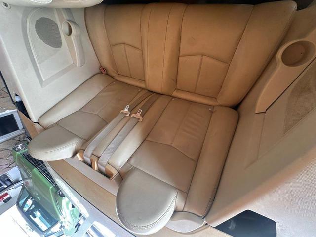 Photo of 2008 White Chrysler Sebring