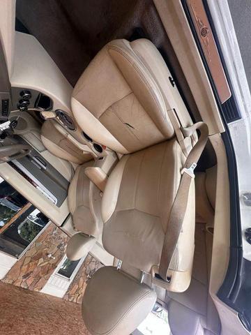 Photo of 2008 White Chrysler Sebring