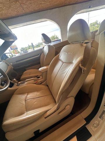 Photo of 2008 White Chrysler Sebring