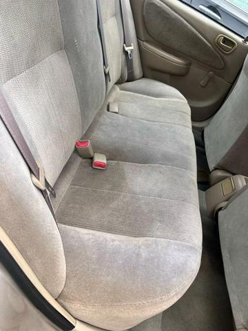 Photo of 2002 Gold Toyota Corolla
