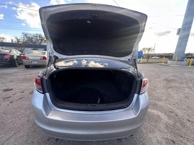 Photo of 2012 Ingot Silver Mazda Mazda6