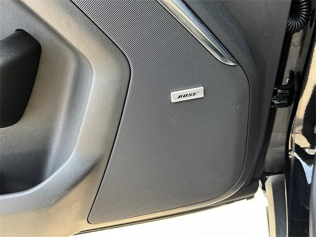 Photo of 2024 Onyx Black GMC Yukon