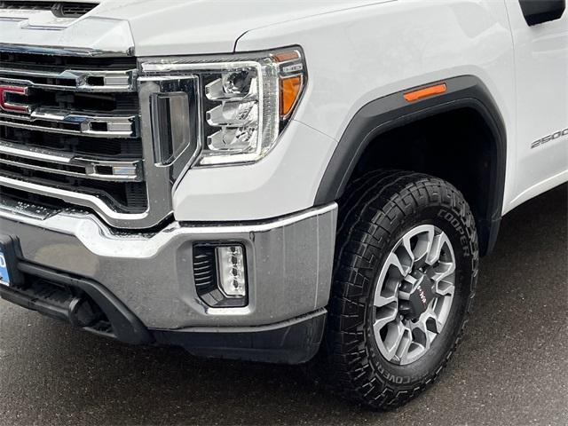 Photo of 2023 Summit White GMC Sierra 2500