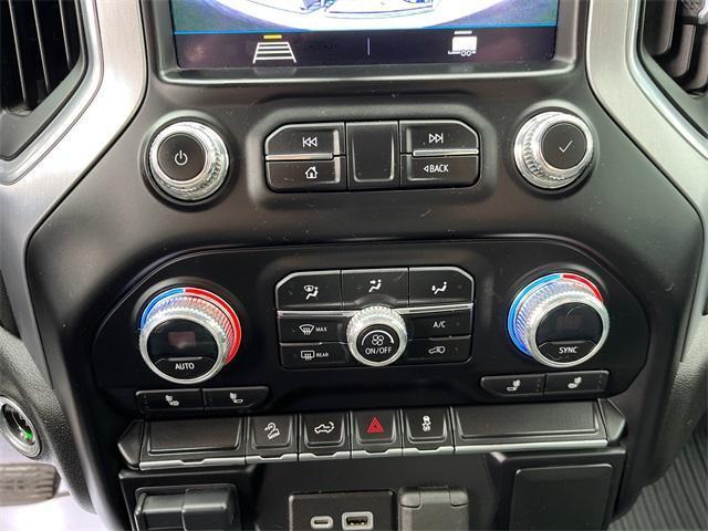 Photo of 2023 Summit White GMC Sierra 2500