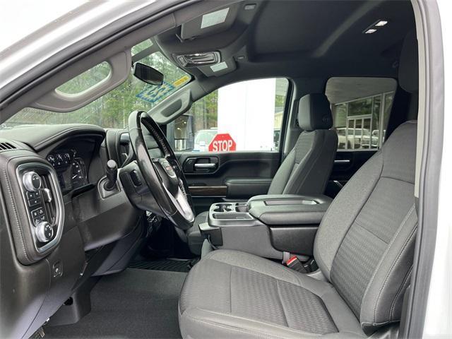 Photo of 2023 Summit White GMC Sierra 2500