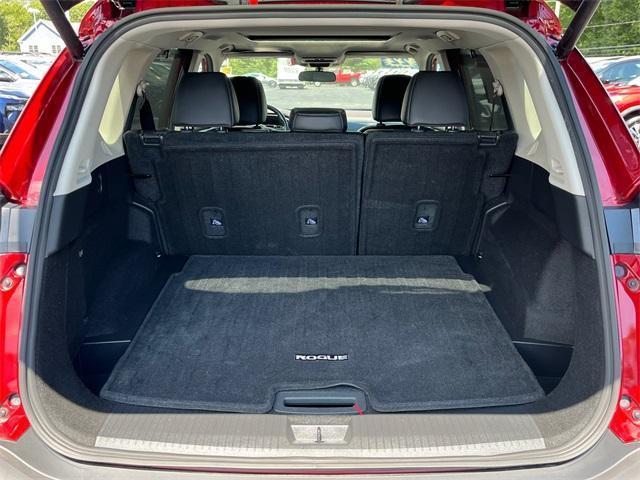 Photo of 2022 Scarlet Ember Tintcoat Nissan Rogue