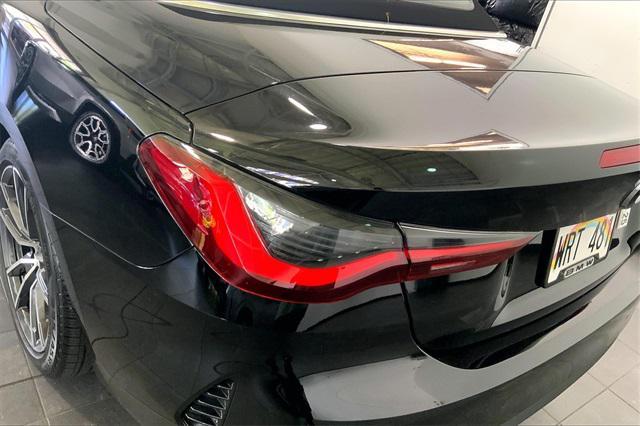 Photo of 2022 Jet Black BMW 430