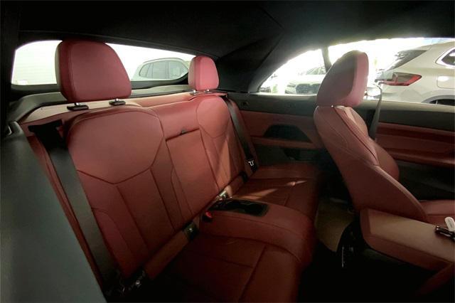Photo of 2022 Jet Black BMW 430