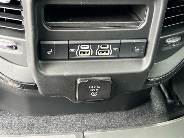 Photo of 2025 Diamond Black RAM 1500