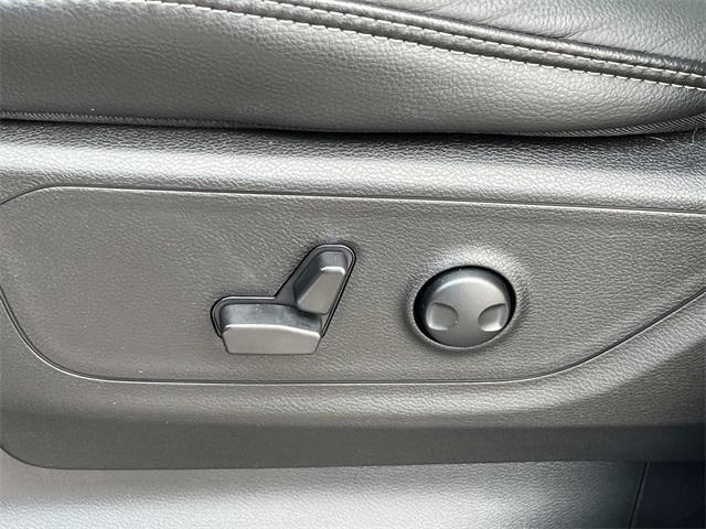 Photo of 2025 Diamond Black RAM 1500