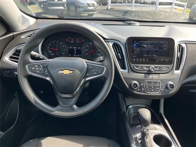 Photo of 2024 Summit White Chevrolet Malibu