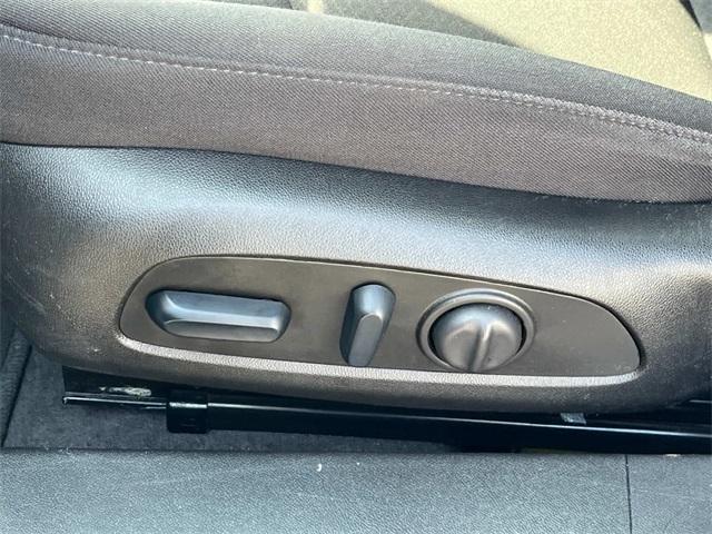Photo of 2024 Summit White Chevrolet Malibu