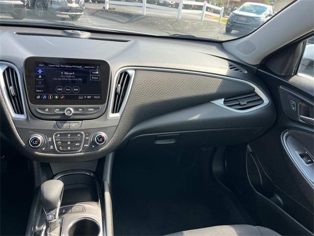 Photo of 2024 Summit White Chevrolet Malibu