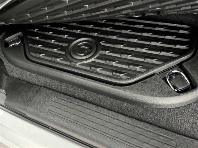 Photo of 2025 Bright White Clearcoat RAM 1500