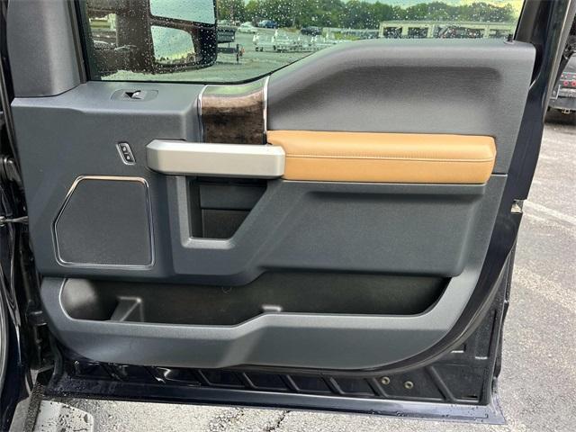 Photo of 2022 Blue Ford F-350
