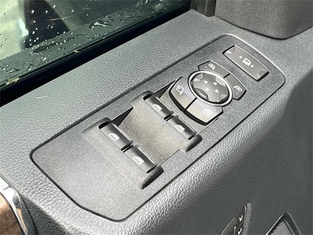 Photo of 2022 Blue Ford F-350