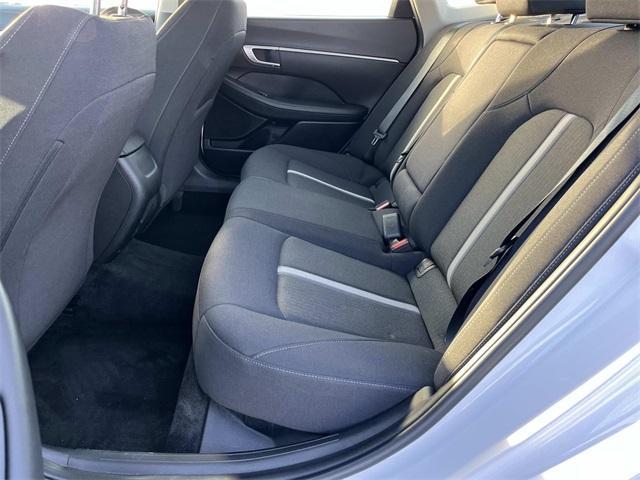 Photo of 2024 White Hyundai SONATA