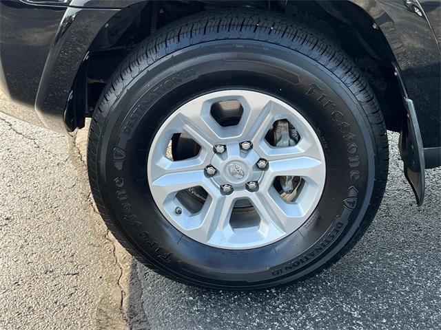 Photo of 2019 Midnight Black Toyota 4Runner