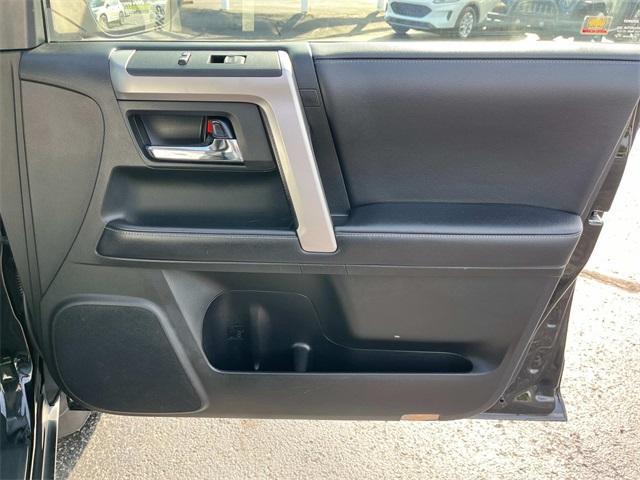 Photo of 2019 Midnight Black Toyota 4Runner