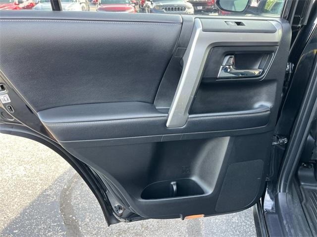 Photo of 2019 Midnight Black Toyota 4Runner