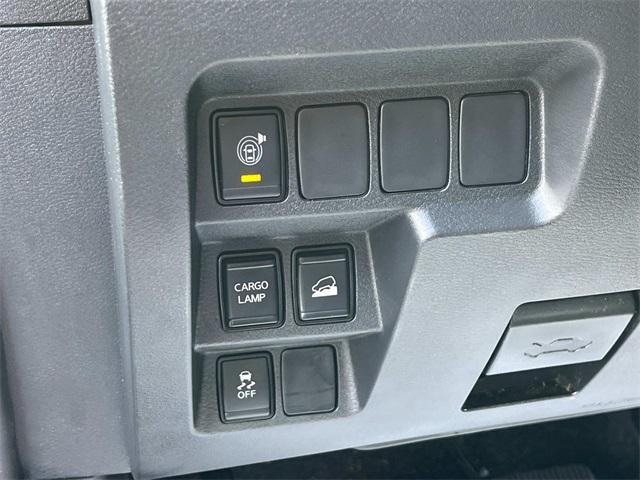 Photo of 2024 Black Nissan Frontier