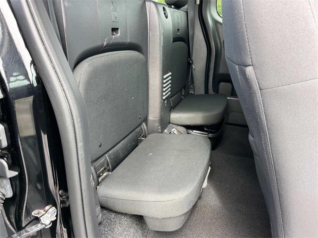 Photo of 2024 Black Nissan Frontier