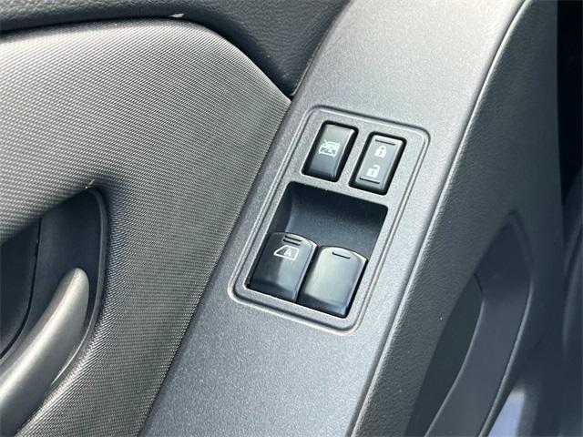 Photo of 2024 Black Nissan Frontier