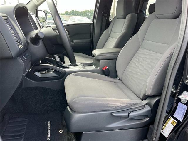 Photo of 2024 Black Nissan Frontier