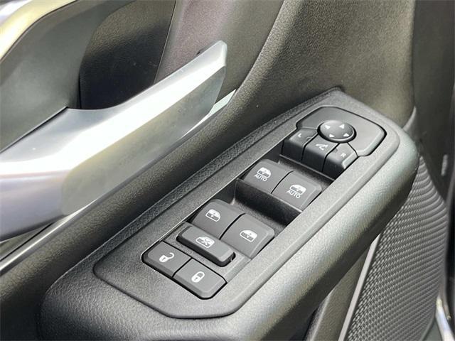 Photo of 2025 Granite Crystal Clearcoat Metallic RAM 1500