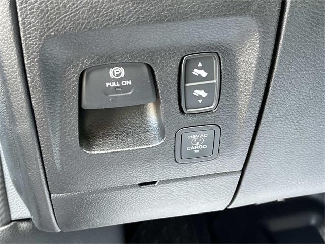 Photo of 2025 Granite Crystal Clearcoat Metallic RAM 1500