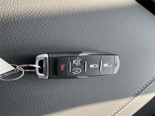 Photo of 2025 Granite Crystal Clearcoat Metallic RAM 1500