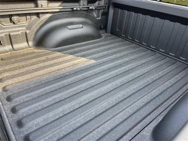 Photo of 2025 Granite Crystal Clearcoat Metallic RAM 1500