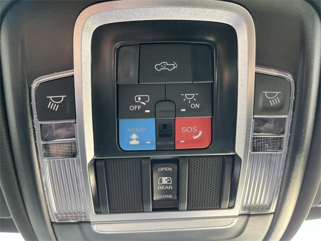 Photo of 2025 Granite Crystal Clearcoat Metallic RAM 1500