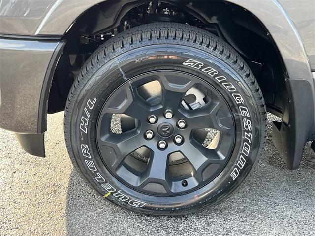 Photo of 2025 Granite Crystal Clearcoat Metallic RAM 1500