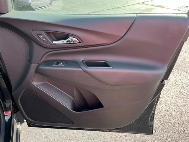 Photo of 2024 Black Metallic Chevrolet Equinox