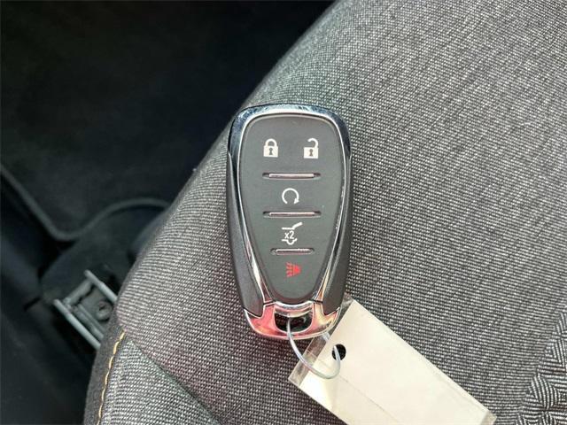 Photo of 2024 Black Metallic Chevrolet Equinox