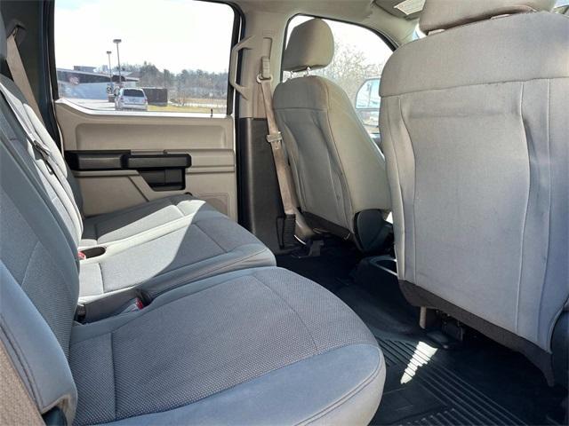 Photo of 2017 Oxford White Ford F-350