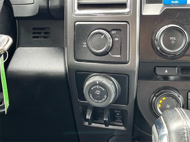 Photo of 2016 Oxford White Ford F-150