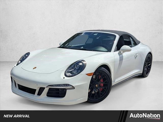 Photo of 2016 Carmine Red Porsche 911