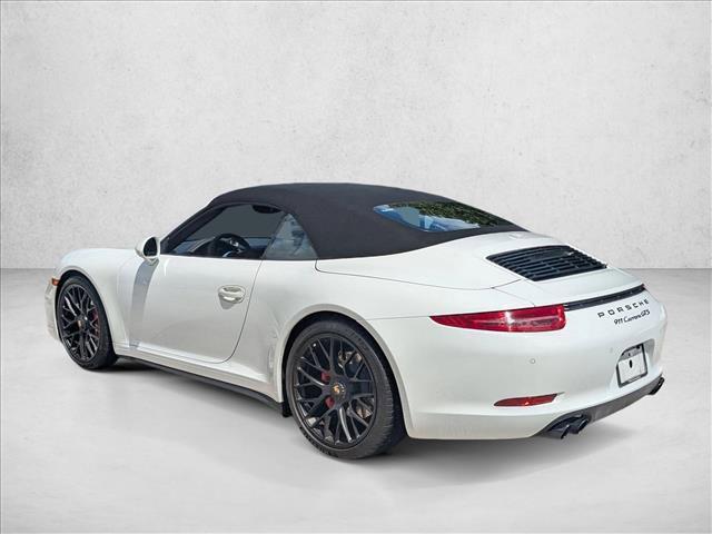 Photo of 2016 Carmine Red Porsche 911
