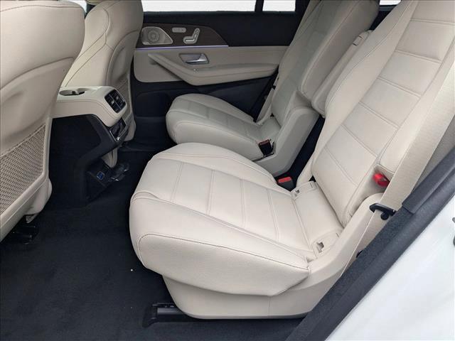 Photo of 2026 Polar White Mercedes-Benz GLS 580